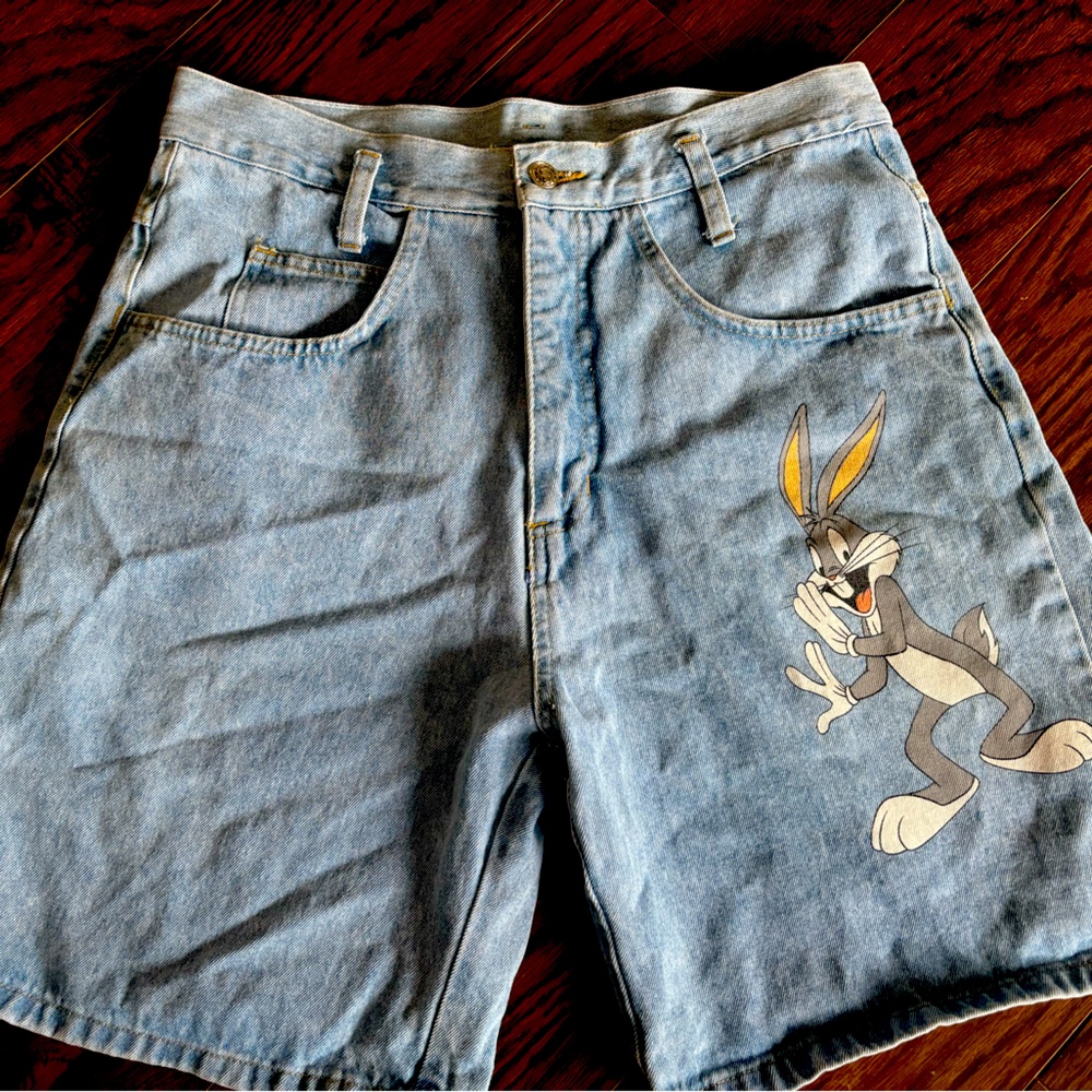 RARE BUGS BUNNY VINTAGE JERRY LEIGH JEANS SHORTS